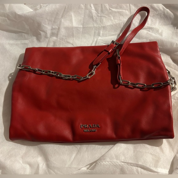 PRADA
Red Soft Calfskin Leather Fold Over Clutch Bag - Picture 1 of 10